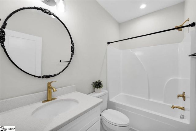 129 James Avenue, Wellford, SC 29385