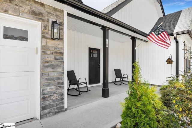 129 James Avenue, Wellford, SC 29385