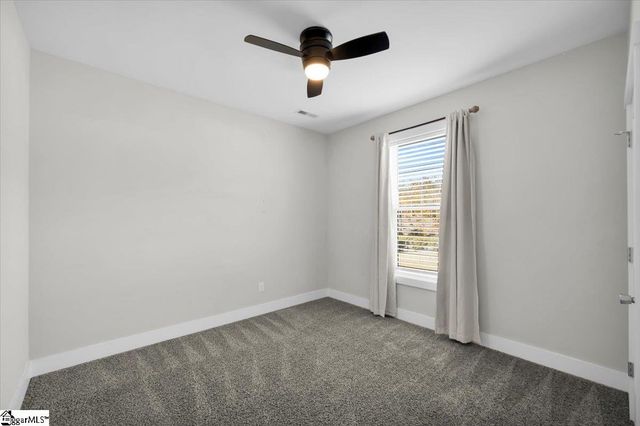 129 James Avenue, Wellford, SC 29385