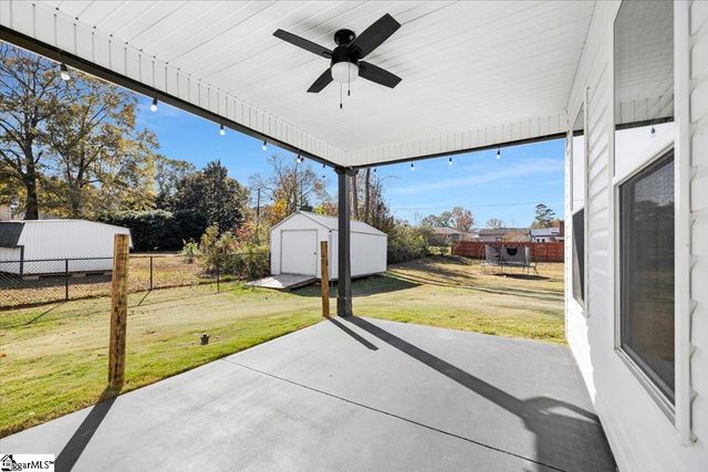 129 James Avenue, Wellford, SC 29385