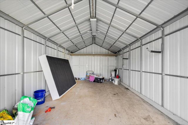 129 James Avenue, Wellford, SC 29385