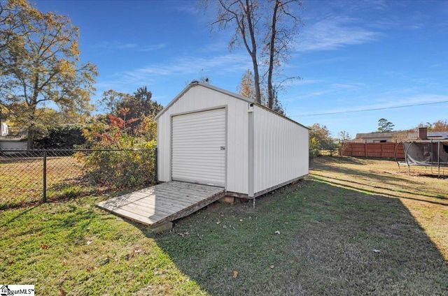 129 James Avenue, Wellford, SC 29385