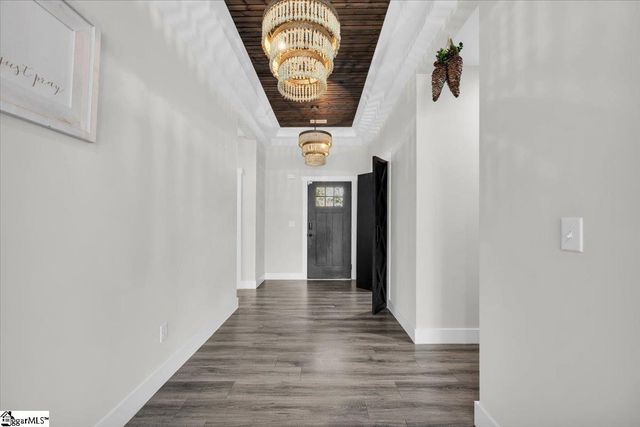 129 James Avenue, Wellford, SC 29385