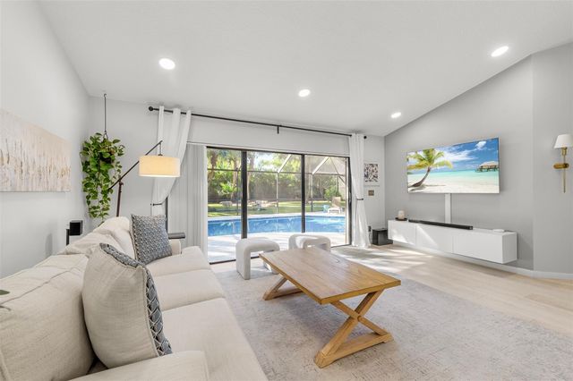 1611 NW 101st Way, Plantation, FL 33322