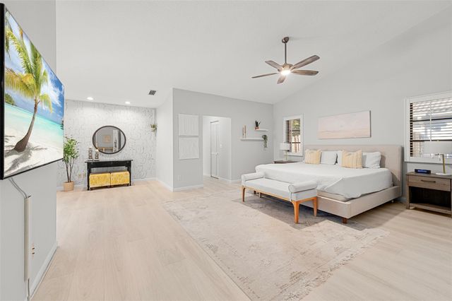 1611 NW 101st Way, Plantation, FL 33322