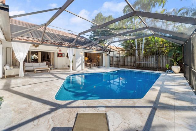 1611 NW 101st Way, Plantation, FL 33322