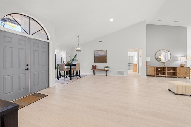 1611 NW 101st Way, Plantation, FL 33322