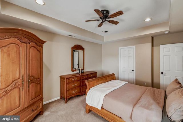 330 BECKETT RD, Swedesboro, NJ 08085