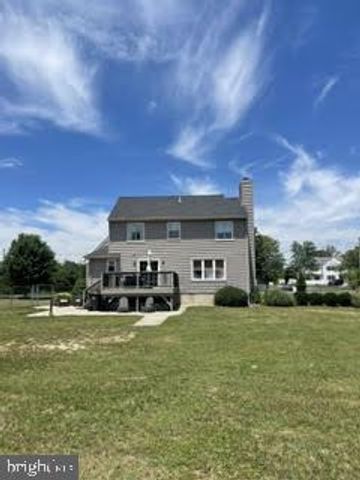 330 BECKETT RD, Swedesboro, NJ 08085