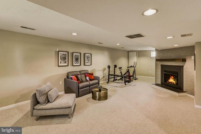 330 BECKETT RD, Swedesboro, NJ 08085