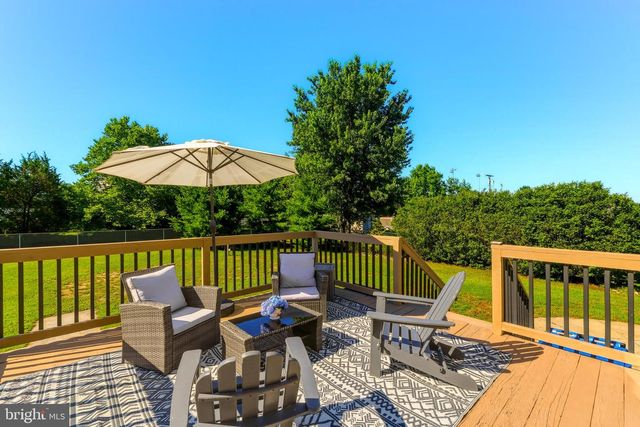 330 BECKETT RD, Swedesboro, NJ 08085