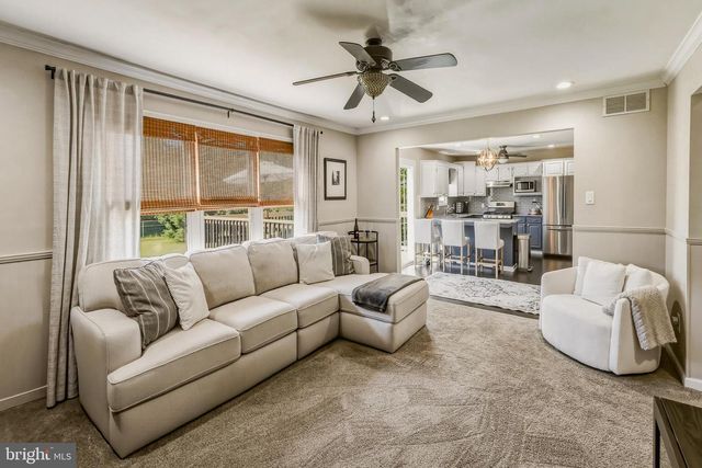 330 BECKETT RD, Swedesboro, NJ 08085