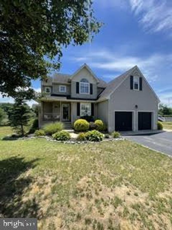 330 BECKETT RD, Swedesboro, NJ 08085