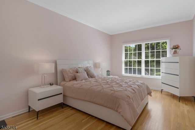 1 Mckay Dr, Bridgewater Twp., NJ 08807