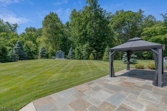 1 Mckay Dr, Bridgewater Twp., NJ 08807