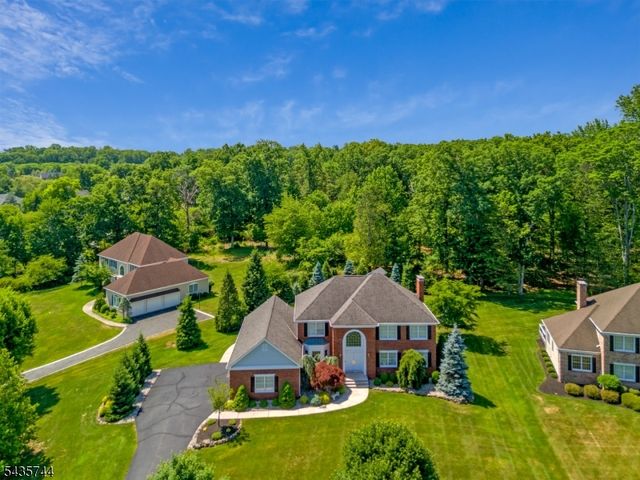 1 Mckay Dr, Bridgewater Twp., NJ 08807