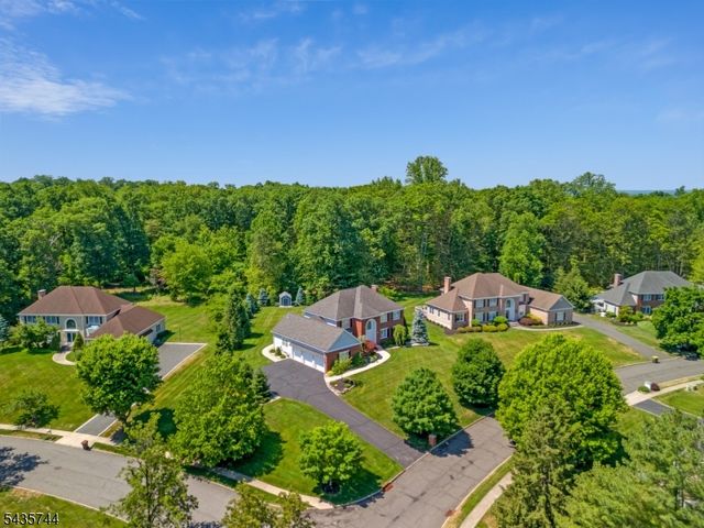 1 Mckay Dr, Bridgewater Twp., NJ 08807
