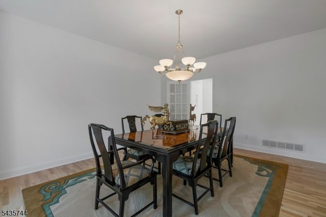 1 Mckay Dr, Bridgewater Twp., NJ 08807