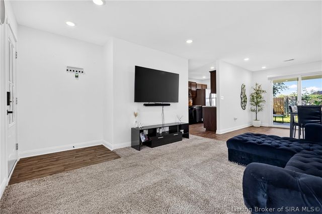 106 Kenwood Avenue, Charlestown, IN 47111