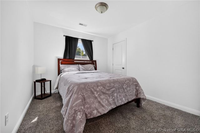 106 Kenwood Avenue, Charlestown, IN 47111