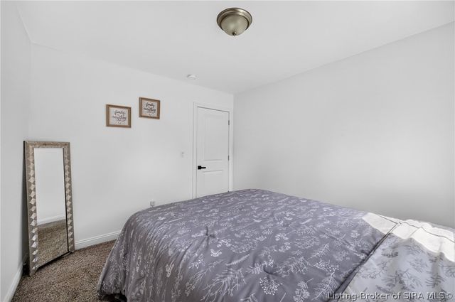 106 Kenwood Avenue, Charlestown, IN 47111