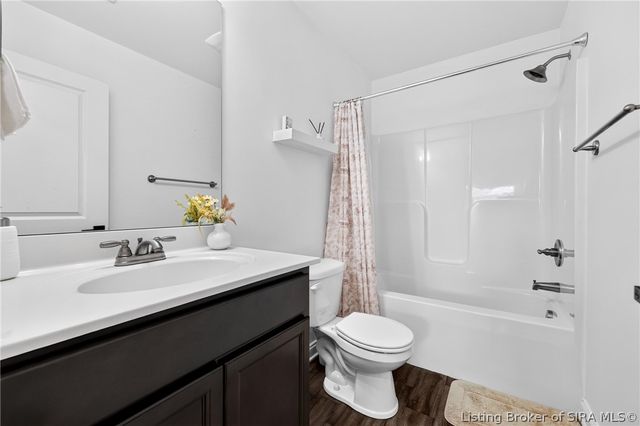 106 Kenwood Avenue, Charlestown, IN 47111
