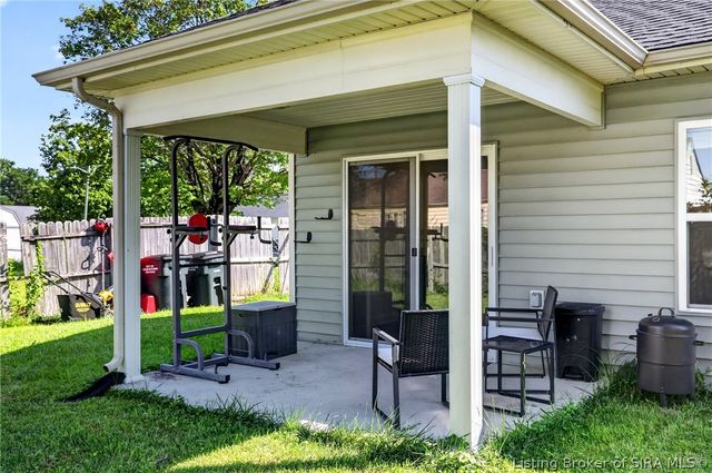 106 Kenwood Avenue, Charlestown, IN 47111