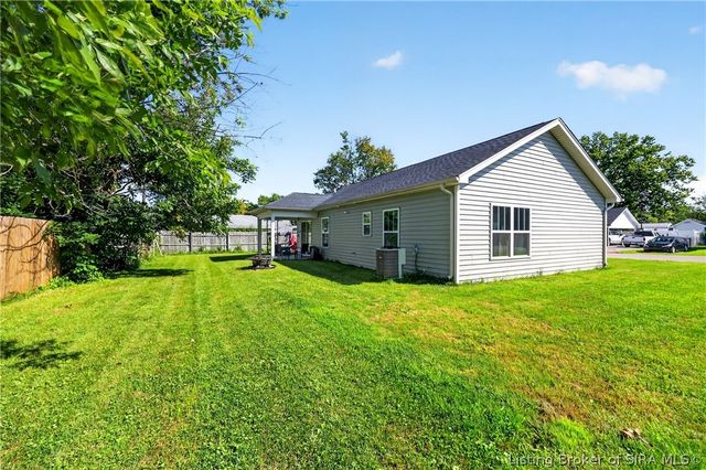 106 Kenwood Avenue, Charlestown, IN 47111