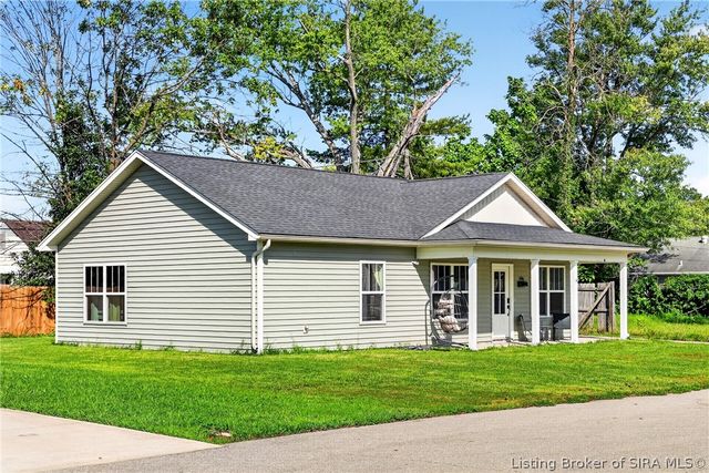 106 Kenwood Avenue, Charlestown, IN 47111