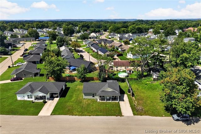 106 Kenwood Avenue, Charlestown, IN 47111