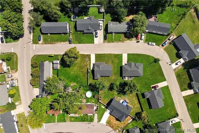 106 Kenwood Avenue, Charlestown, IN 47111