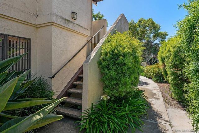 4190 Porte De Palmas 25, San Diego, CA 92122