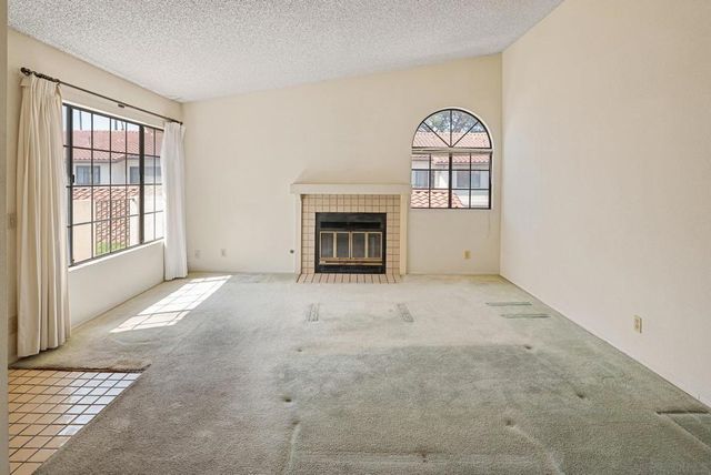 4190 Porte De Palmas 25, San Diego, CA 92122