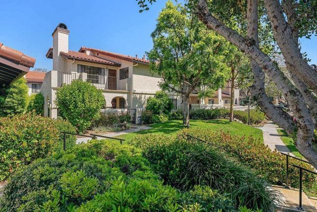 4190 Porte De Palmas 25, San Diego, CA 92122