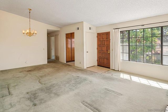 4190 Porte De Palmas 25, San Diego, CA 92122