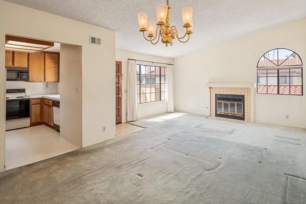 4190 Porte De Palmas 25, San Diego, CA 92122