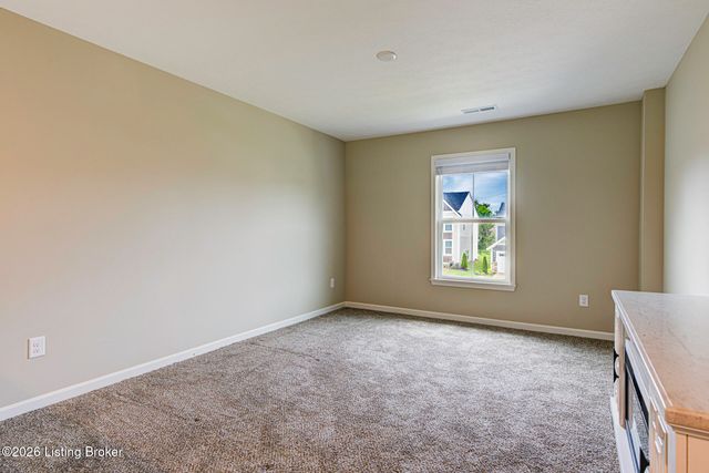 10507 Vista View Dr, Louisville, KY 40291