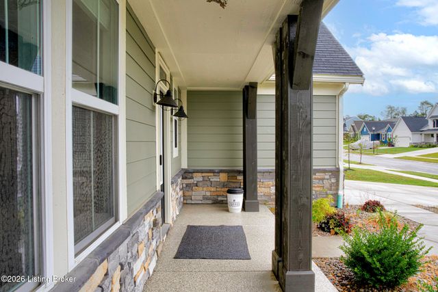 10507 Vista View Dr, Louisville, KY 40291
