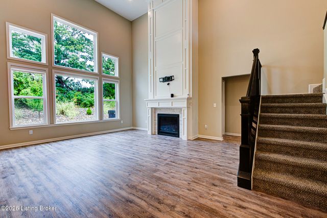 10507 Vista View Dr, Louisville, KY 40291