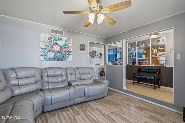 380 INNSBRUCK Avenue, Socorro, TX 79927