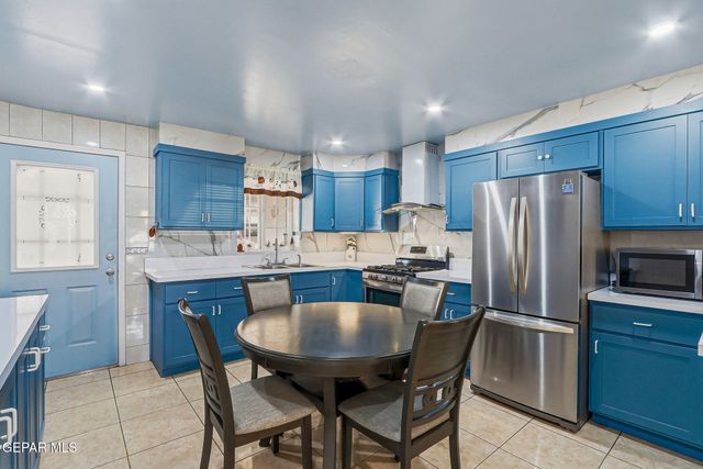 380 INNSBRUCK Avenue, Socorro, TX 79927