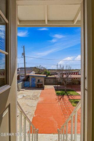 380 INNSBRUCK Avenue, Socorro, TX 79927