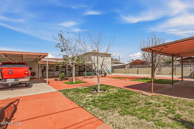 380 INNSBRUCK Avenue, Socorro, TX 79927
