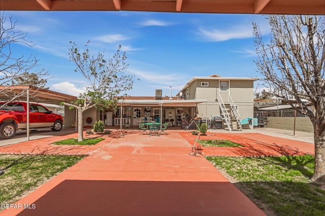 380 INNSBRUCK Avenue, Socorro, TX 79927