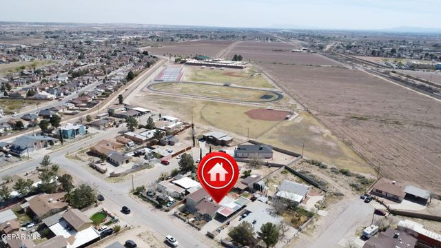380 INNSBRUCK Avenue, Socorro, TX 79927