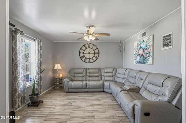 380 INNSBRUCK Avenue, Socorro, TX 79927