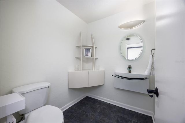 6030 NW 24TH LANE, Gainesville, FL 32606