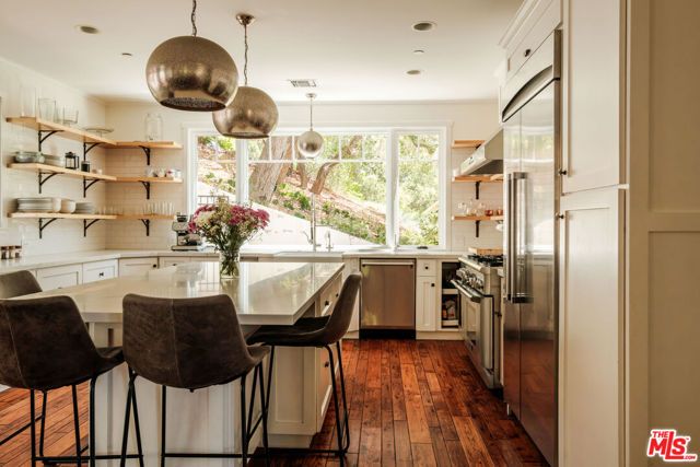21717 Encina Road, Topanga (los Angeles), CA 90290