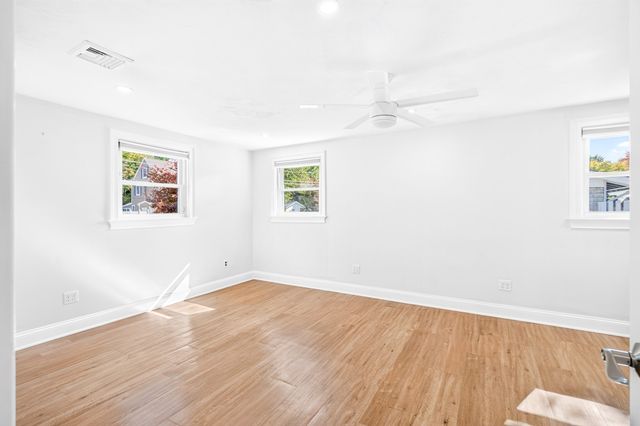 15 Roger Rd, Holbrook, MA 02343