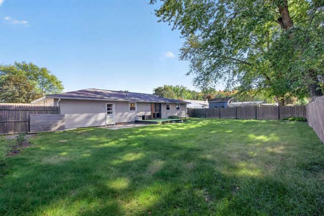 15 Roger Rd, Holbrook, MA 02343